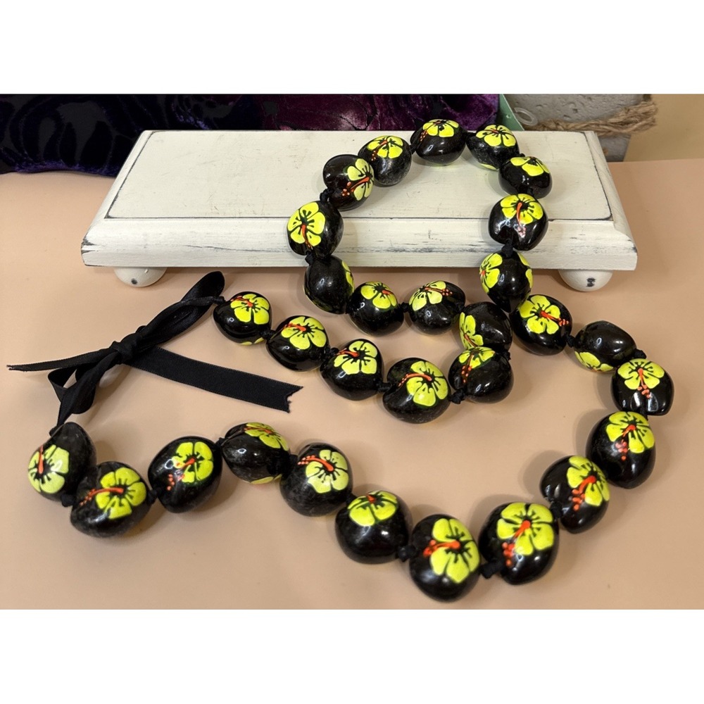 Hawaiian Genuine Kukui Tree Nut Yellow Hibiscus Flower Print Exotic Necklace